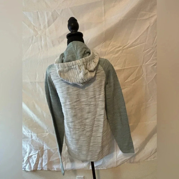 Free Planet Medium Hooded sweater - Picture 6 of 9